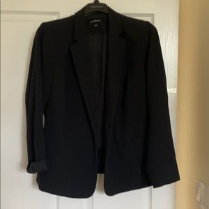 Black single button blazer w cute slanted pockets